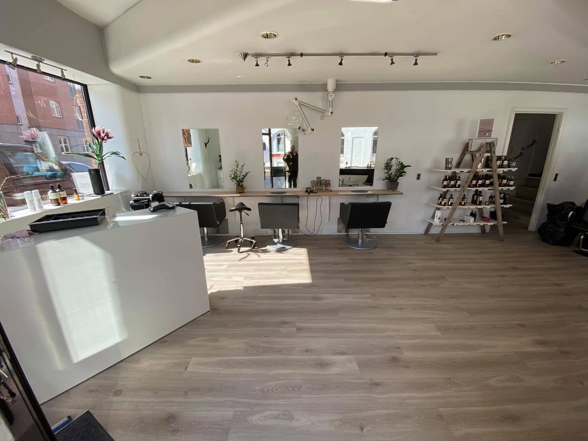 Salon City Hair interiør – dagtid