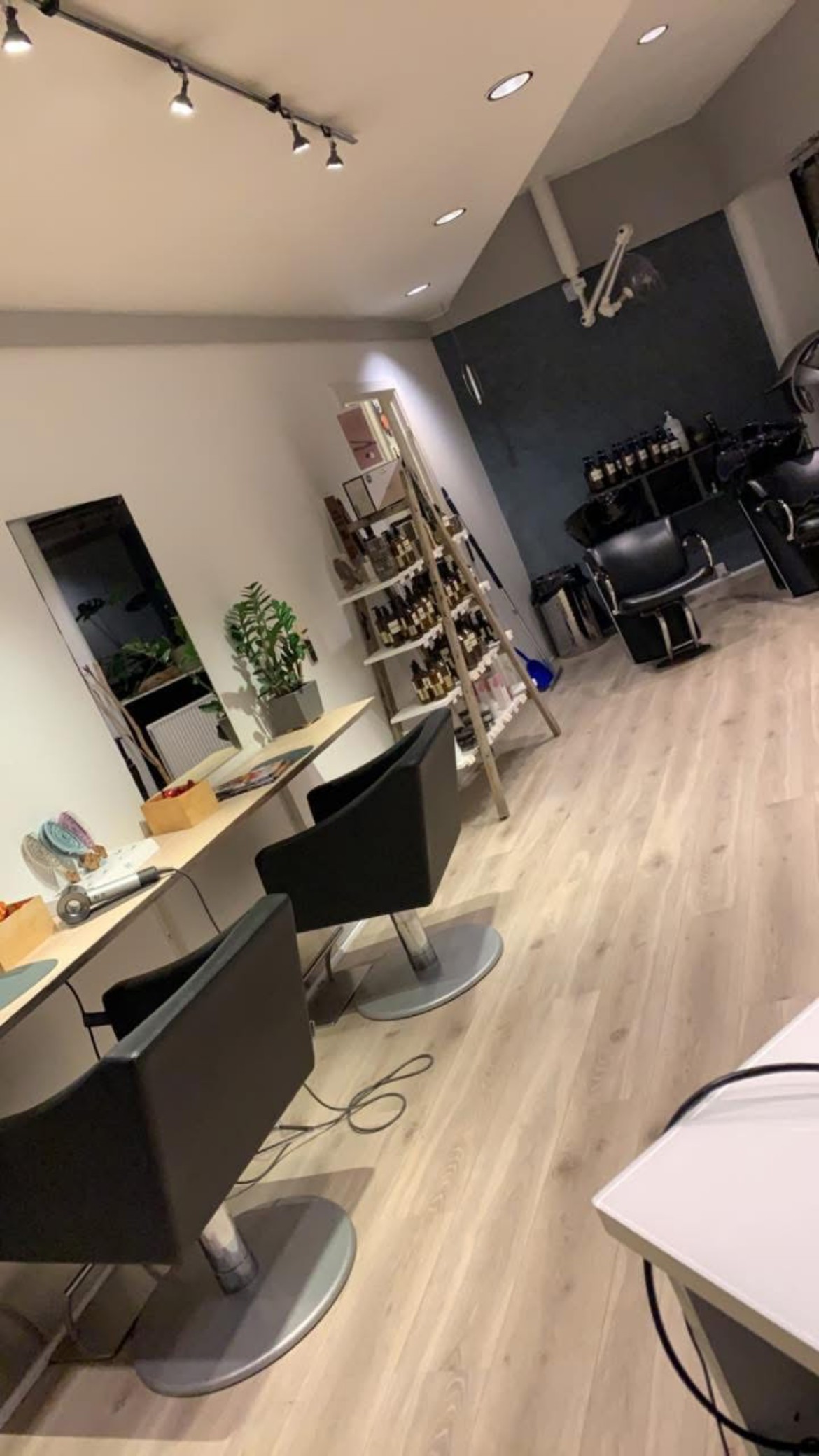 Salon City Hair styling stationer – aften