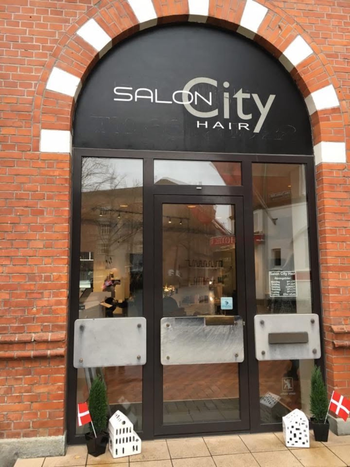 Salon City Hair indgang